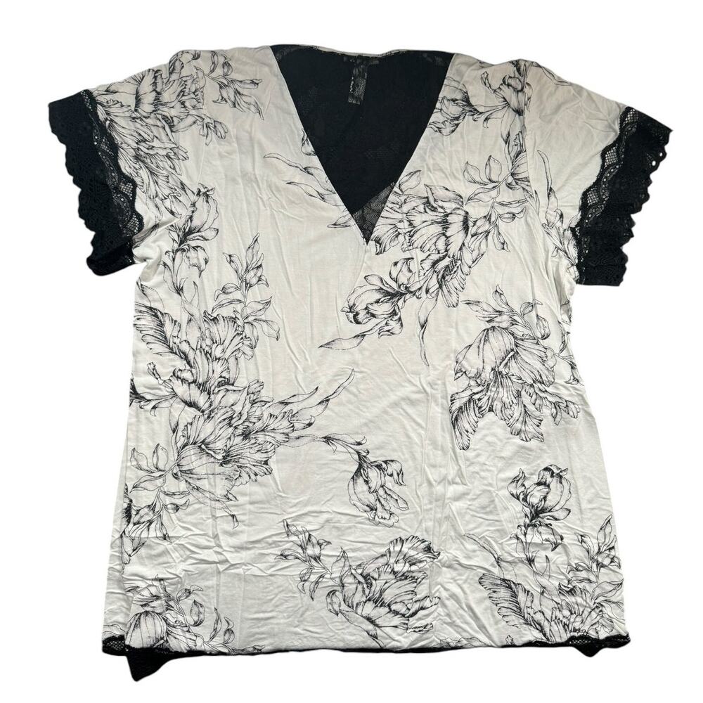 Soma White T Shirt with Irises and Floral Lace Accents Large
